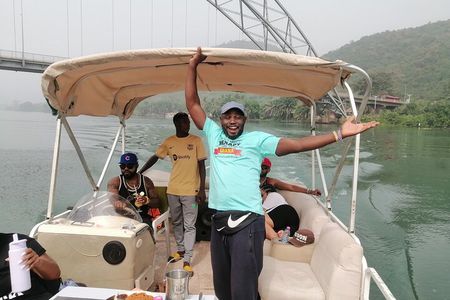 Full-Day Accra Safari and Boat Cruise Private Tour 