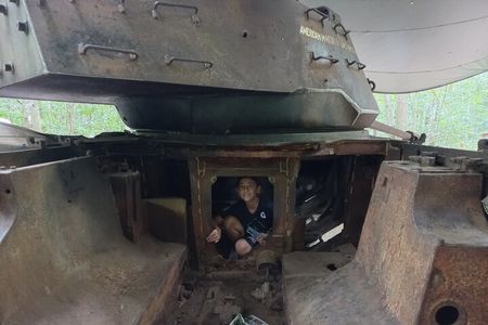  Cu Chi tunnels w 20 years of insider 