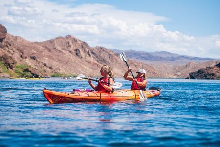 Half-Day Emerald Cove and Black Canyon Kayak Tour from Las Vegas