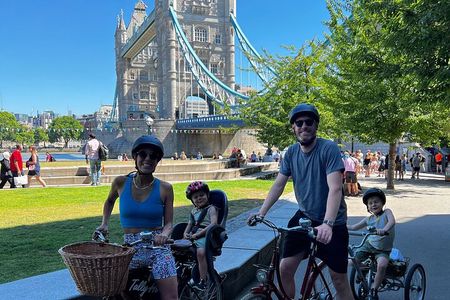 Private Family Bike Tour of London, fun for all ages!