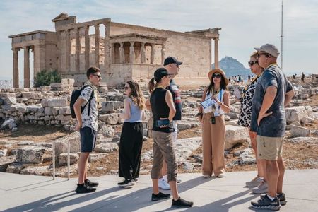 Acropolis of Athens, Parthenon and Acropolis Museum private tour with dinner