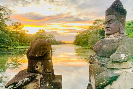 Angkor Wat Small Circuit & Sunset Tour