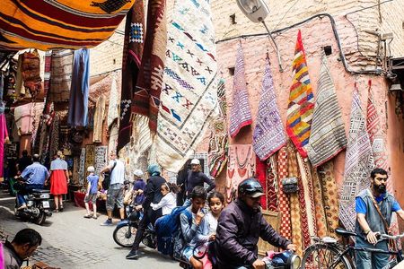 Shopping Culture Experience tour in Mumbai