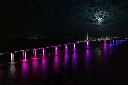 Island Sunset and Skyway Light Show - 3hr Boat Cruise in St. Pete