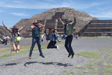 Teotihuacan and Basilica of Guadalupe with mezcal, tequila & handcrafts