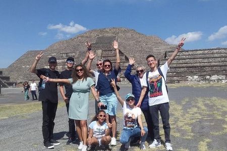 Teotihuacan, Tlatelolco & Guadalupe Basilica + Mezcal Tasting