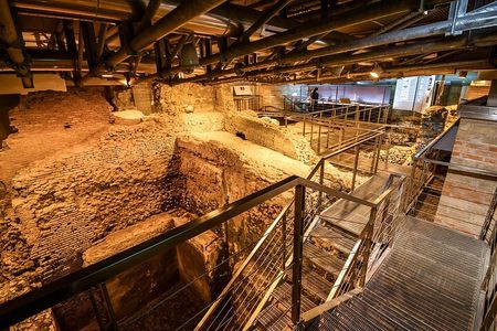 Immersive Underground and Piazzas Tour in Rome