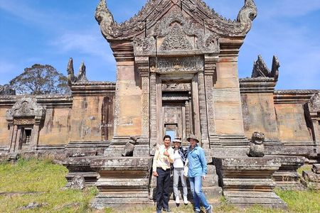 1 Day Beng Mealea ,Koh Ker Pyramid Temple and Peah Vihear Temple 