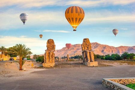 Luxor: Luxury sun Rise Hot Air Balloon Ride Lifetime Experience 