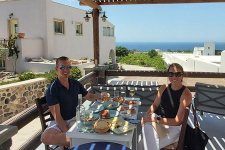 Cork & Fork Tour in Santorini with 2 Wineries and Lunch
