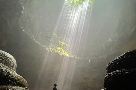 Experiences The Amazing Jomlang Vertical Cave Adventure