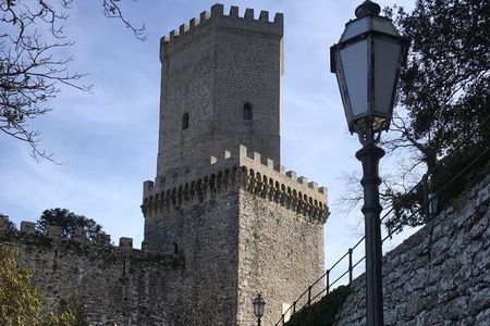 Erice walking-tour, the ancient village and local products (all incl)