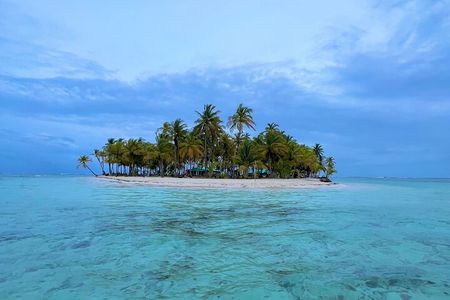Private Half-Day Catamaran Cruise, Turks and Caicos Islands