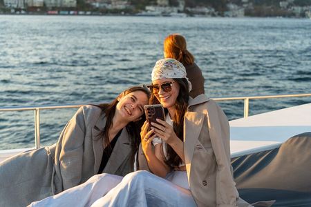 Bosphorus Afternoon Cruise on Yacht - With Live Guide