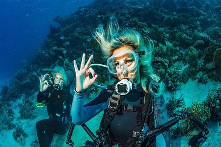 Antalya/Kemer Scuba Diving with Pickup, Lunch, and 2 Dives
