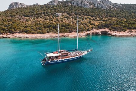 Full Day Sailing Tour from Athens to Agistri Moni and Aegina