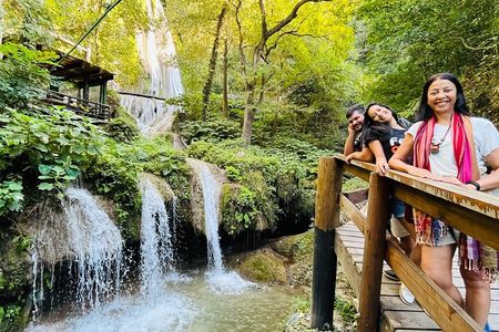 Tour "Cola de Caballo Waterfalls", With guide, transfer and tickets