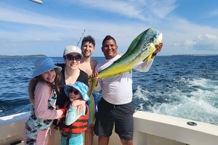 Private Fishing & Island Hopping – Viking 46ft | Pearl Islands