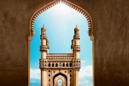 Hyderabad Full-Day City Tour by Car with Guide & Entry Fee Option