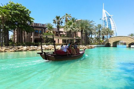 Full Day Dubai Tour with Lunch and Entry to Burj Khalifa 
