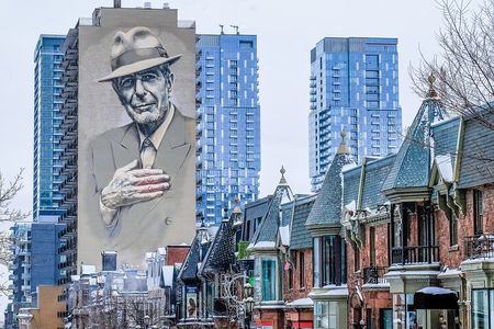 Explore Downtown Montreal - Private Walking Tour 