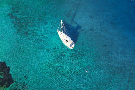 Private Sailing Cruise to Dia Island with Meal & Water Activities