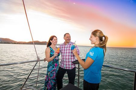 Small-Group Afternoon Cairns City Tour with Harbour Dinner Cruise