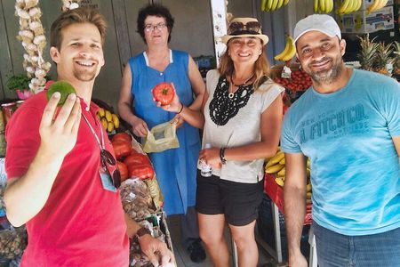 Split: Food Tasting Small Group Tour - Food Included