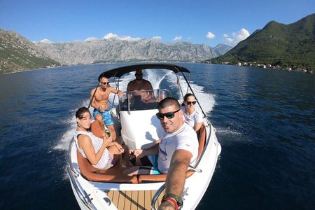 3 Hour Speed Boat Tour to Blue Cave with WiFi and Drinks