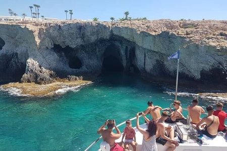 APHRODITE II -LAZY DAY CRUISE-BLUE LAGOON,TURTLE COVE, with LUNCH