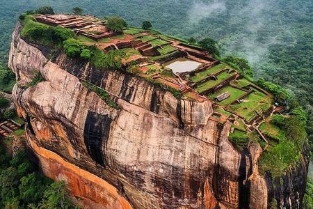 7 Days Private Tour of Colombo Sigiriya Kandy and Bentota