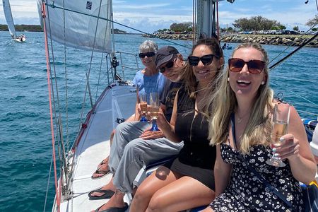 Gold Coast Afternoon Sailing Cruise with snacks & bubbles