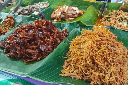 Tsunami Museum + Temple + Old Town + Street Food Market