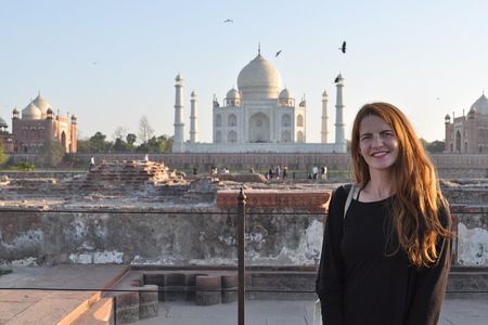 Delhi to Agra Car and Guide Hire | One-Day Trip to Taj Mahal