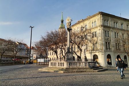 Private Bratislava City & Castle Tour with Sebastian