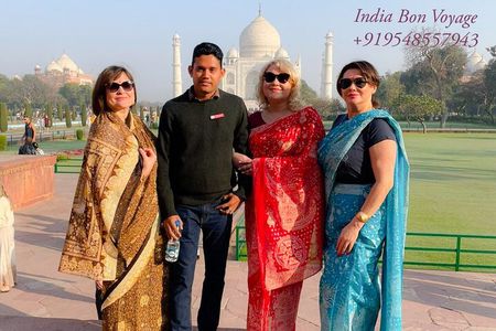Skip the line with Private Tour Guide for Taj Mahal & Agra Fort