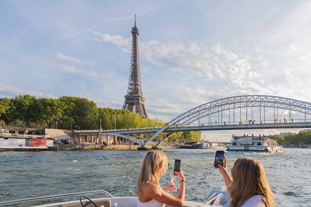 Private Boat Trip in Paris