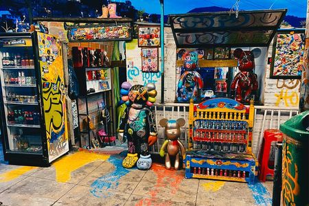 Downtown Medellin, Pueblito Paisa, and Comuna 13 Private Tour