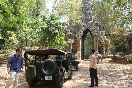 Private Angkor Temples Offbeat Experience by Jeep