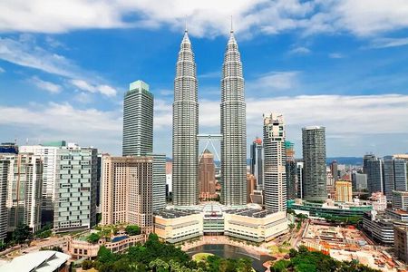 Kuala Lumpur City & Batu Caves Temple Private Tour