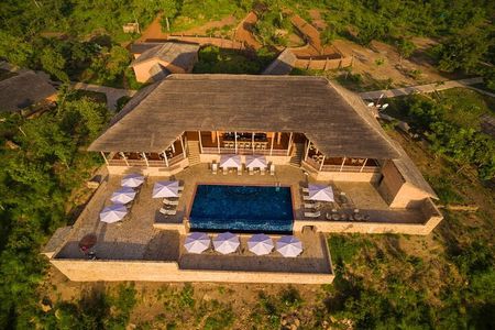 3 Days Zaina Luxury Experience Mole Safari