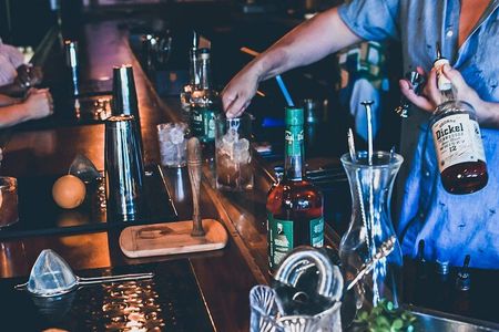 Tennessee Whiskey Workshop with Instructor and 3 Cocktails