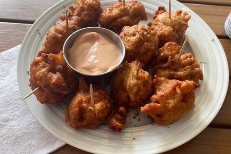 Mouth Watering Food and Drink Tasting City Tour