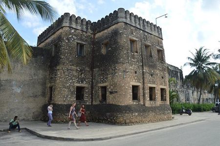 Private Tour in Stone Town: Discovering History and Culture 