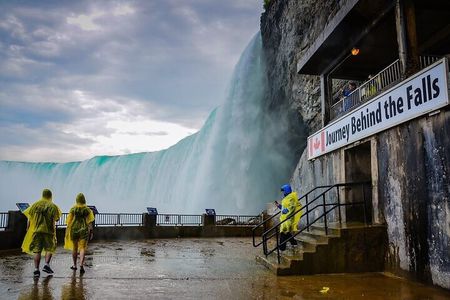 Niagara: Behind The Falls, Skylon Tower Ticket & Tesla Audio Tour