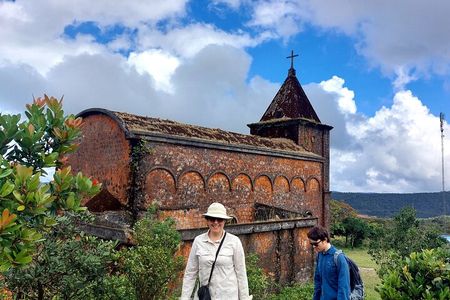 Private Bokor tours by an experienced local guide 