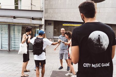 Moonwalk Tour - CITY MUSIC GAME