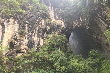 Guangzhou to Yingxi Corridor and Cave Fairland Private Day Tour 