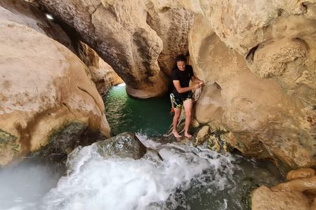 Private Wadi Shab - Bimmah Sinkhole - White Sand Beach - Full Day Tour
