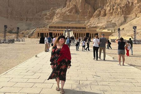 Private West Bank Luxor Tour with Local Food Tasting